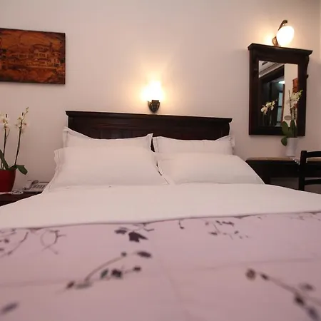 Antipatrea Hotel